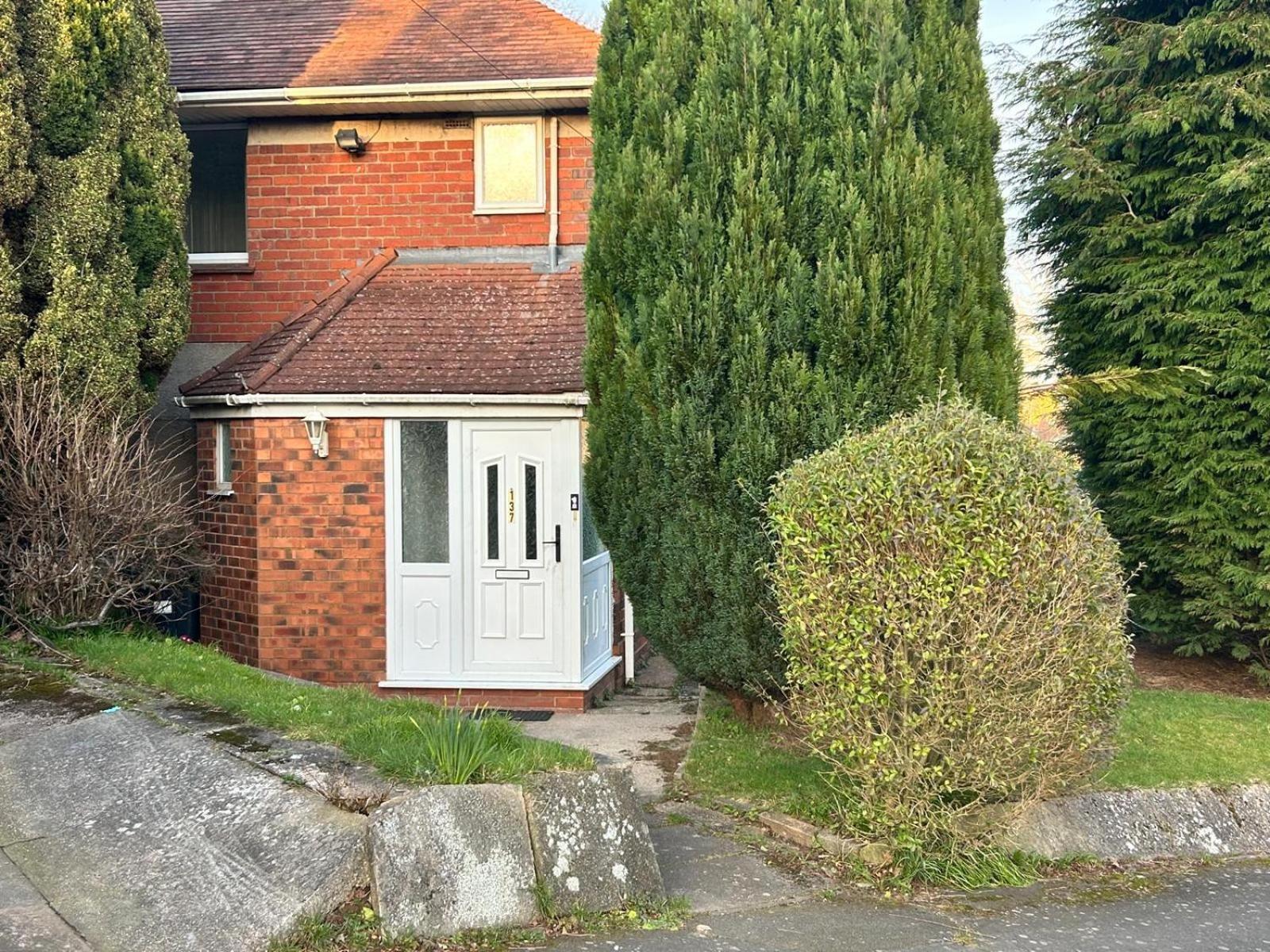 Quiet Double Near Queen Elizabeth Hospital And Homestay